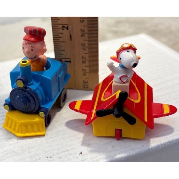 Vintage UFS Peanut Gang Push Down Toys Charlie Brown Train & Snoppy Plane - Picture 2 of 7